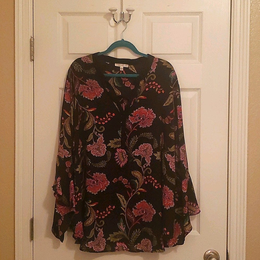 Gorgeous black with colorful flowers blouse!